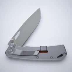 Couteau Chasse Pliant 8,5cm Grip V2 Kaki Axis 85 -Camping En Plein Air Soldes couteau chasse pliant 85cm grip v2 kaki axis 85 1